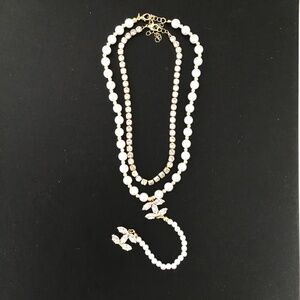 Beautiful 2pcs Chrystal faux pearl layered necklace in gold tone